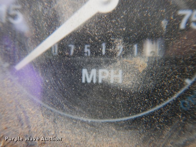 image for item DM4467 1985 Ford LT8000  dump truck