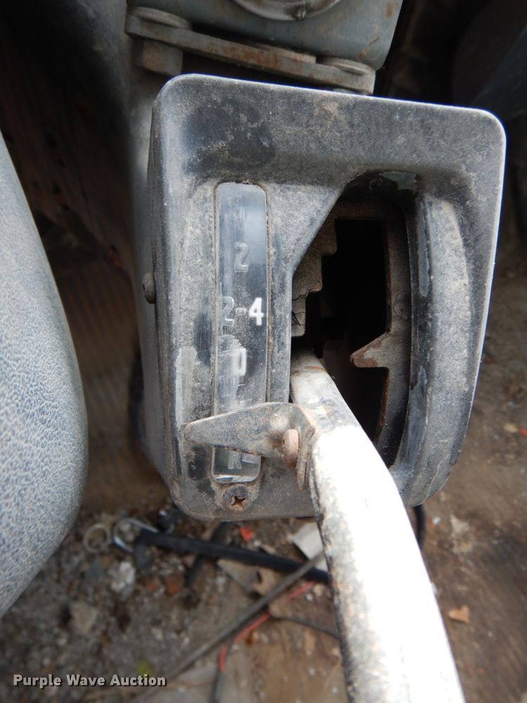 image for item DM4467 1985 Ford LT8000  dump truck