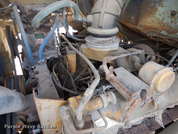 image for item DM4467 1985 Ford LT8000  dump truck