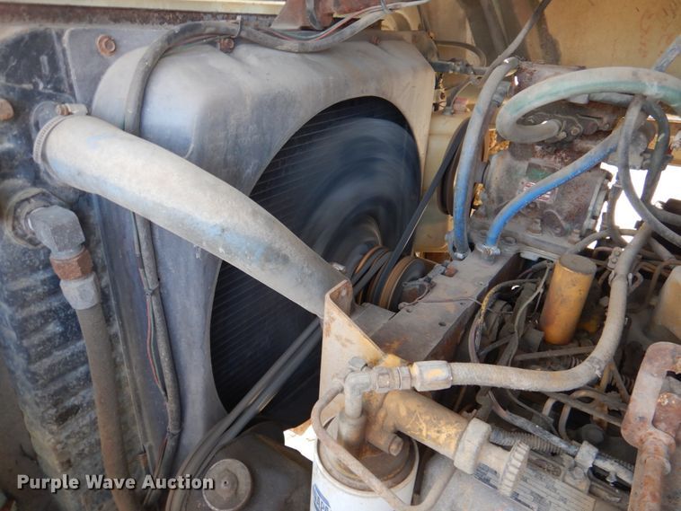 image for item DM4467 1985 Ford LT8000  dump truck