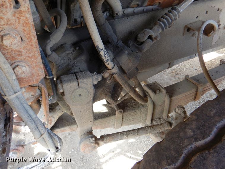 image for item DM4467 1985 Ford LT8000  dump truck