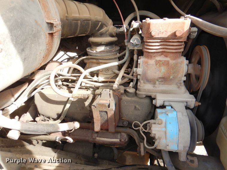 image for item DM4467 1985 Ford LT8000  dump truck