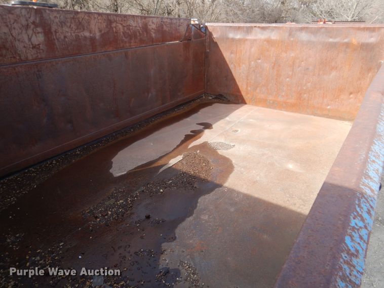 image for item DM4467 1985 Ford LT8000  dump truck