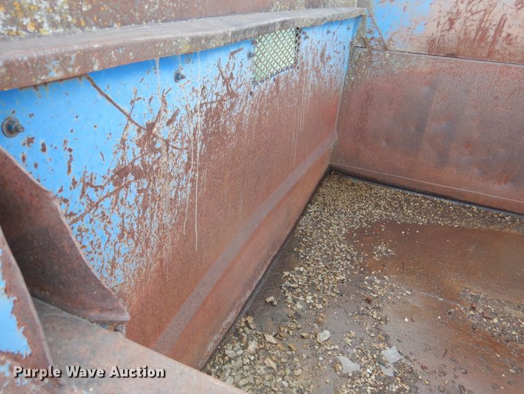 image for item DM4467 1985 Ford LT8000  dump truck