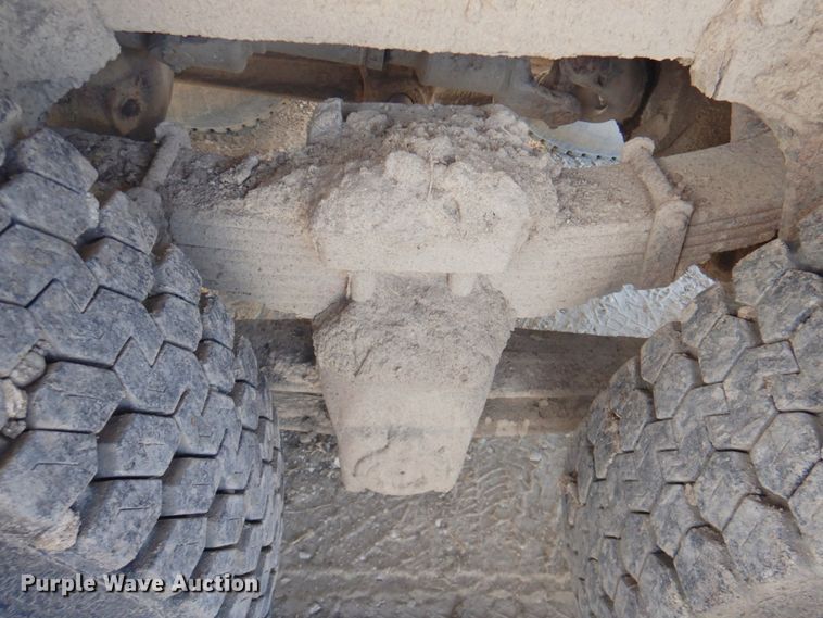 image for item DM4467 1985 Ford LT8000  dump truck