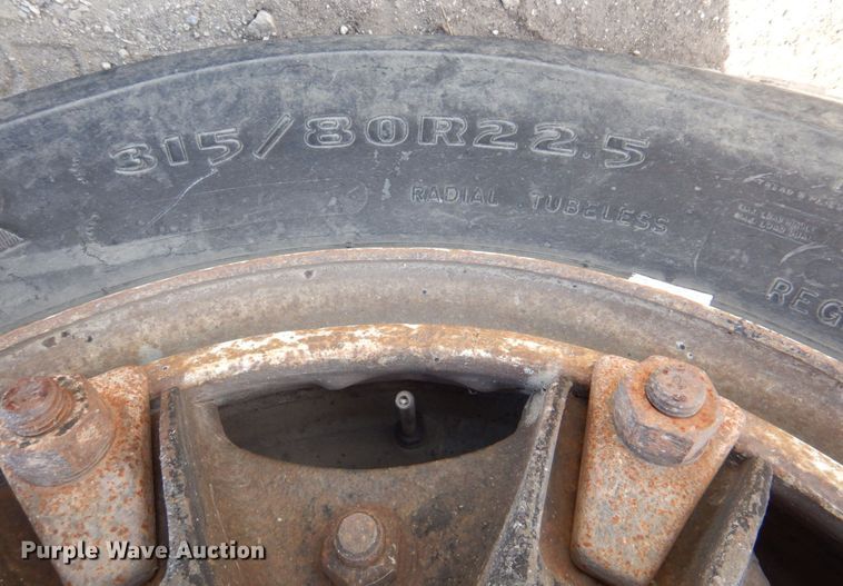 image for item DM4467 1985 Ford LT8000  dump truck