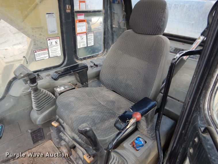 image for item DM4472 1998 Komatsu PC400LC-6  long reach excavator