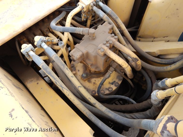 image for item DM4472 1998 Komatsu PC400LC-6  long reach excavator