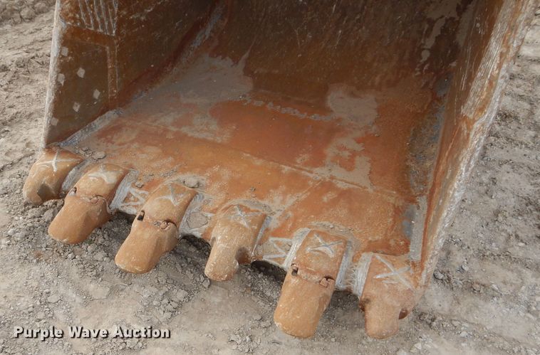 image for item DM4472 1998 Komatsu PC400LC-6  long reach excavator