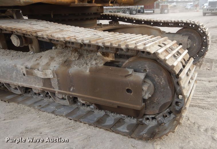 image for item DM4472 1998 Komatsu PC400LC-6  long reach excavator