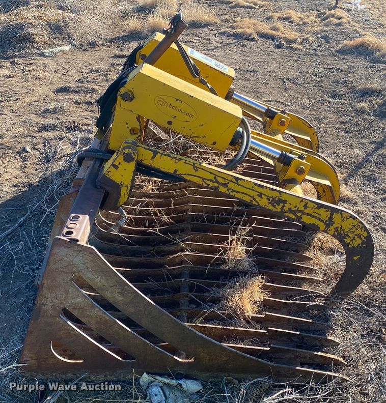 image for item DM8257 72" W skid steer grapple bucket