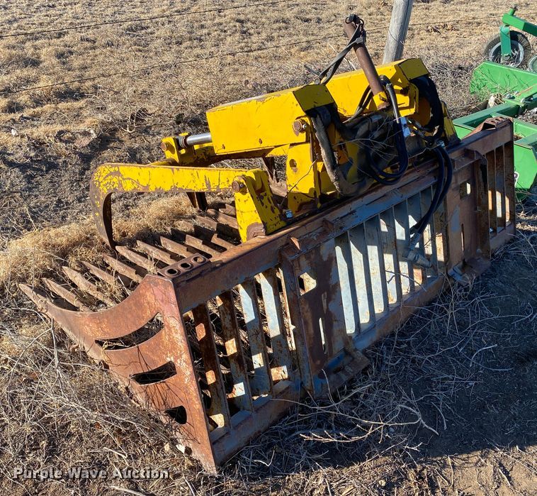 image for item DM8257 72" W skid steer grapple bucket