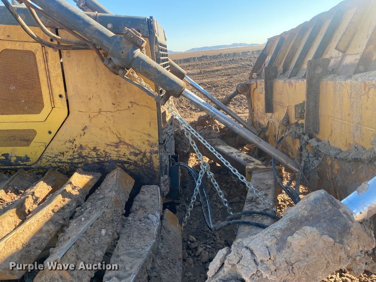 image for item DM8262 2007 John Deere 850J  dozer