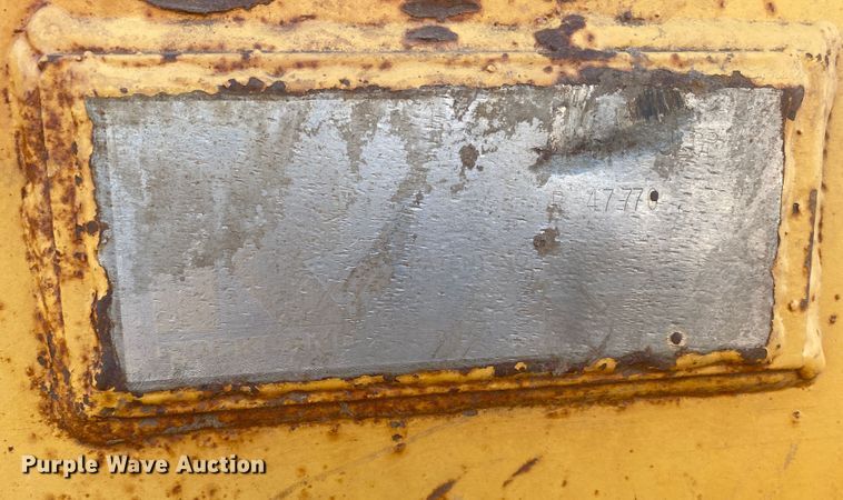 image for item DM8262 2007 John Deere 850J  dozer