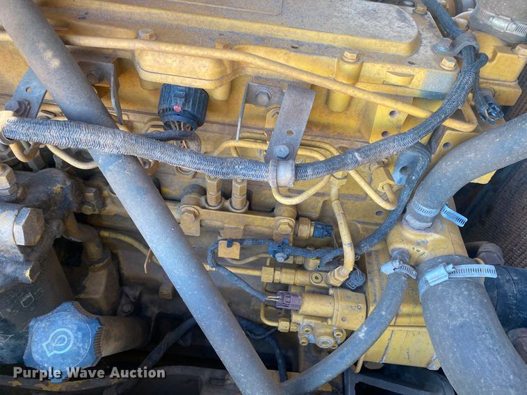 image for item DM8262 2007 John Deere 850J  dozer