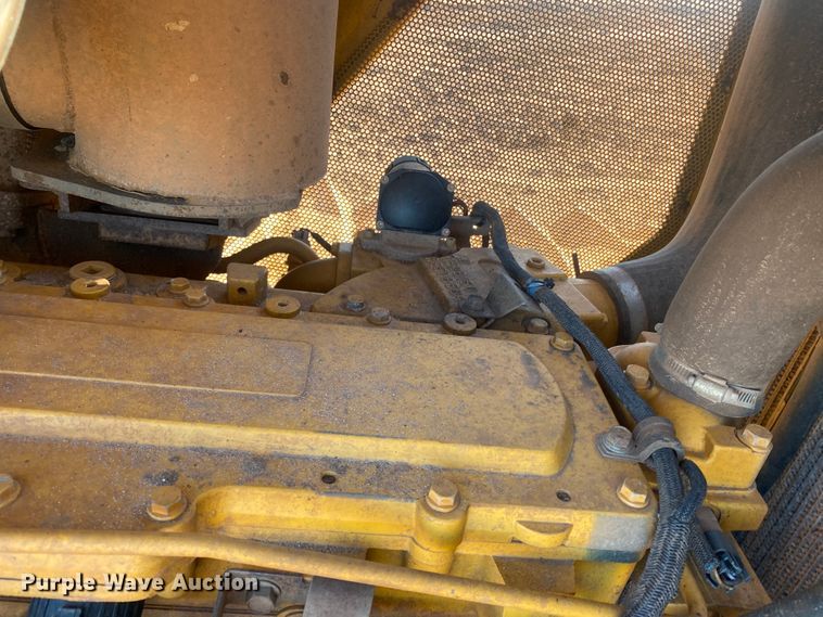 image for item DM8262 2007 John Deere 850J  dozer