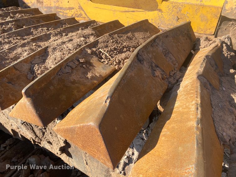 image for item DM8262 2007 John Deere 850J  dozer