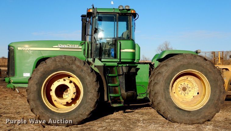 image for item DN1251 2003 John Deere 9520  4WD tractor