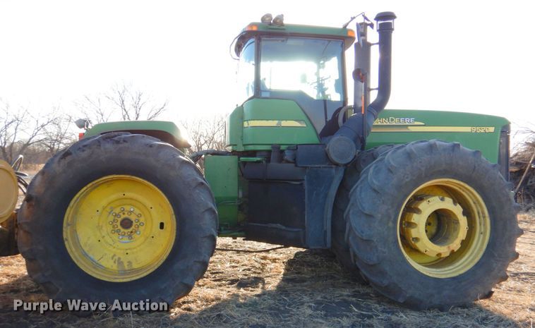 image for item DN1251 2003 John Deere 9520  4WD tractor