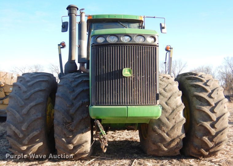 image for item DN1251 2003 John Deere 9520  4WD tractor
