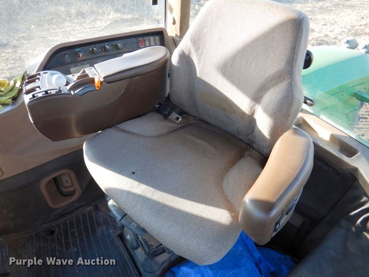 image for item DN1251 2003 John Deere 9520  4WD tractor