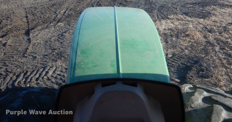 image for item DN1251 2003 John Deere 9520  4WD tractor