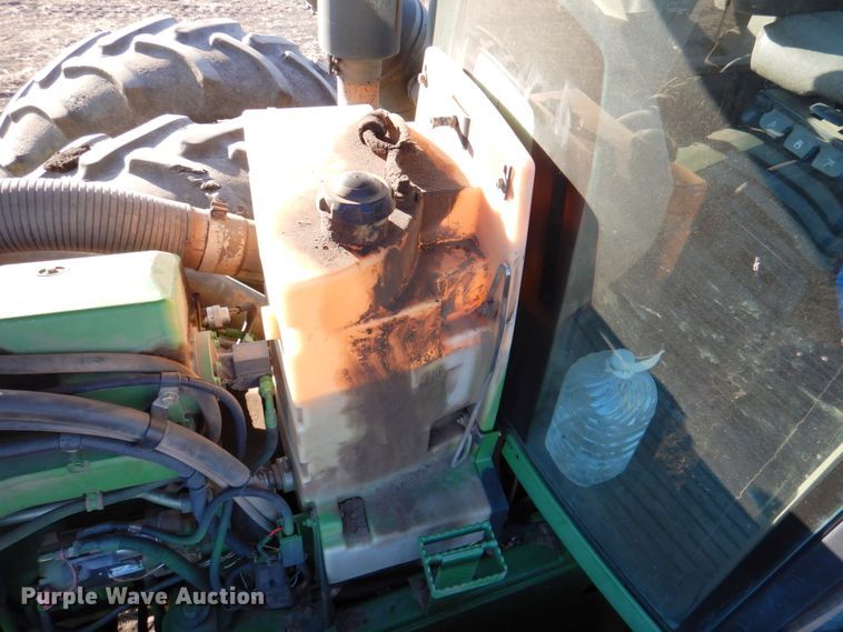 image for item DN1251 2003 John Deere 9520  4WD tractor