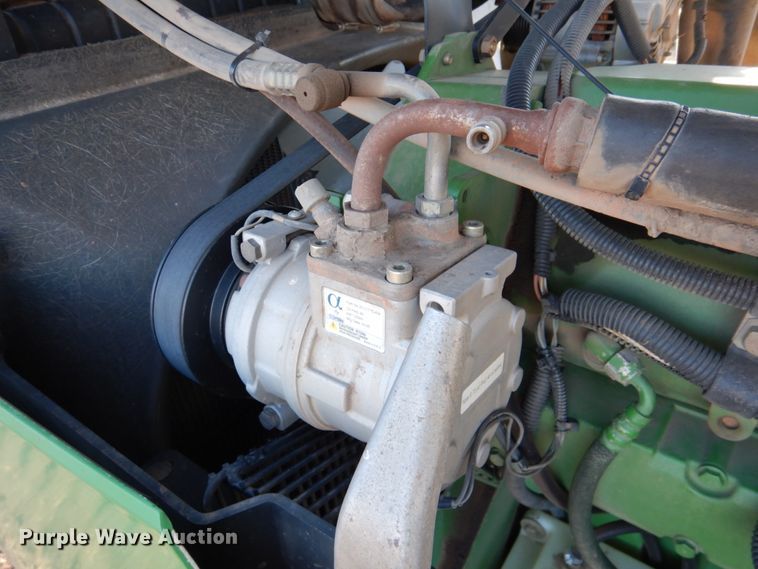 image for item DN1251 2003 John Deere 9520  4WD tractor