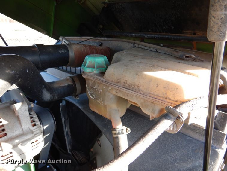 image for item DN1251 2003 John Deere 9520  4WD tractor