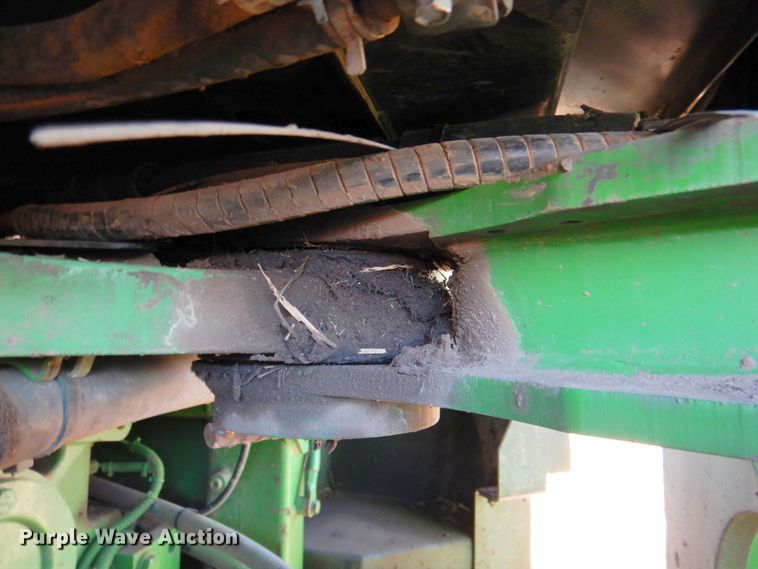 image for item DN1251 2003 John Deere 9520  4WD tractor