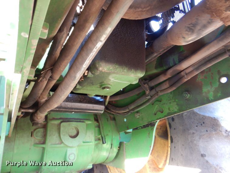 image for item DN1251 2003 John Deere 9520  4WD tractor