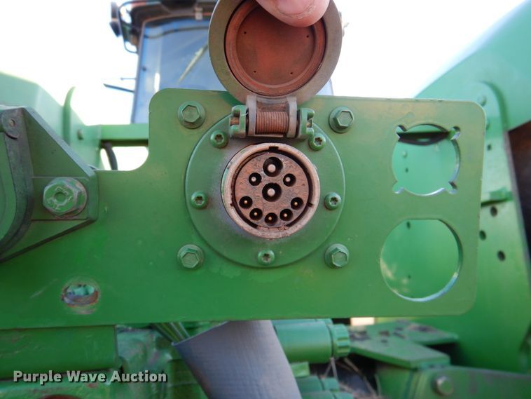 image for item DN1251 2003 John Deere 9520  4WD tractor