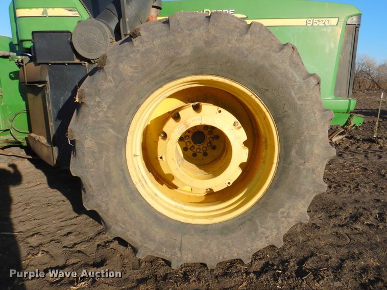 image for item DN1251 2003 John Deere 9520  4WD tractor