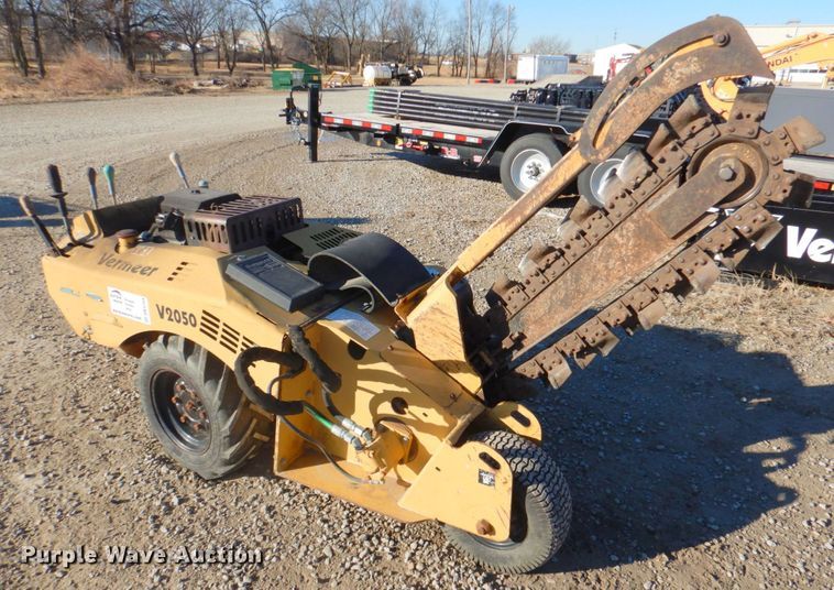 image for item DN1254 2000 Vermeer V2050  trencher