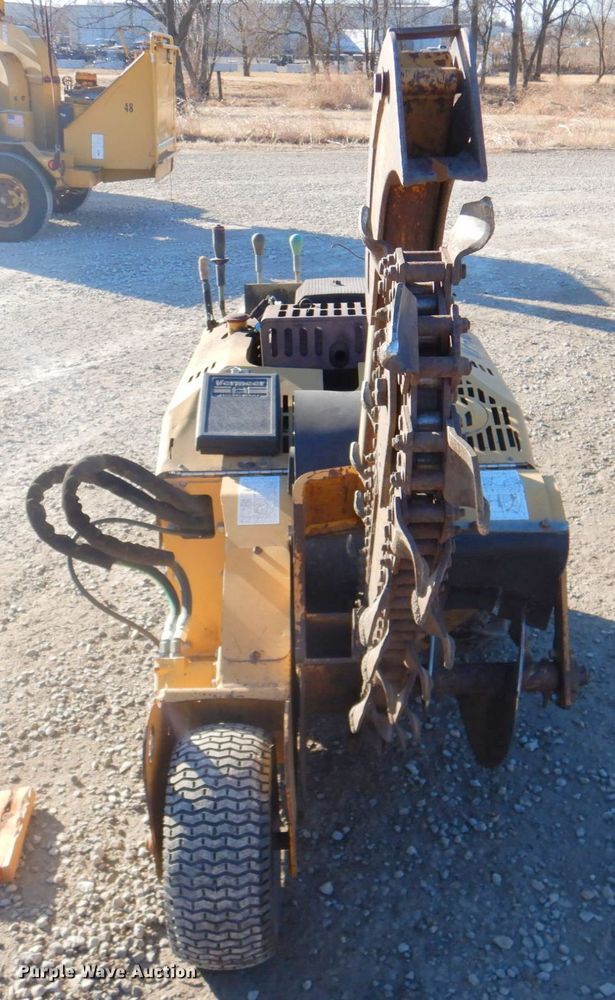 image for item DN1254 2000 Vermeer V2050  trencher