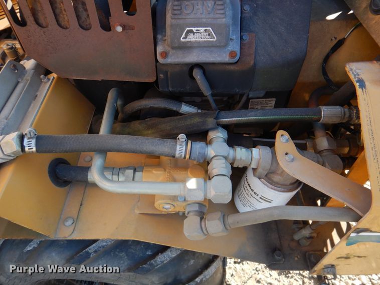 image for item DN1254 2000 Vermeer V2050  trencher