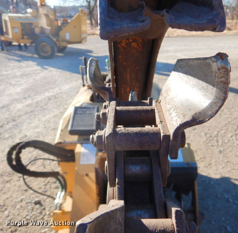 image for item DN1254 2000 Vermeer V2050  trencher