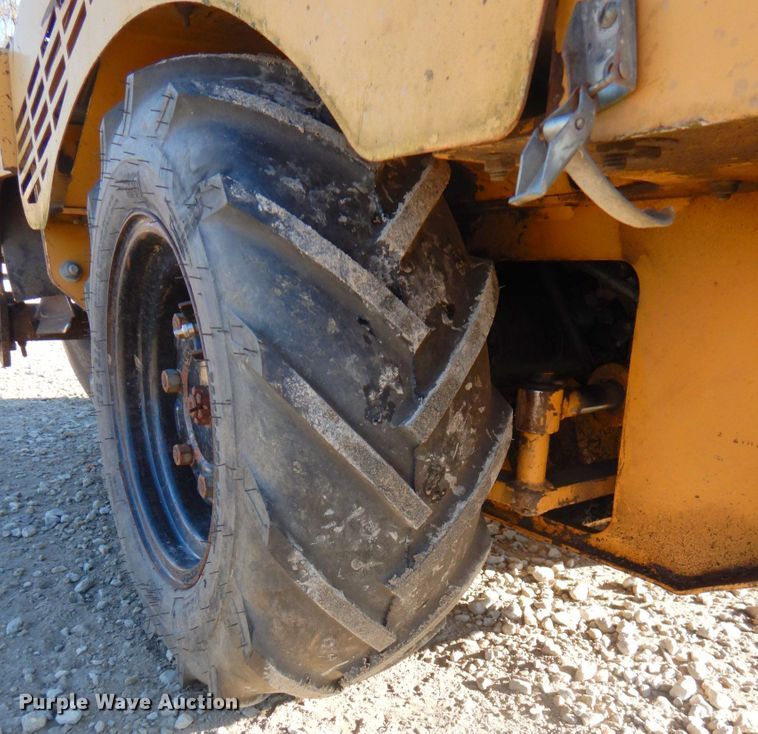 image for item DN1254 2000 Vermeer V2050  trencher