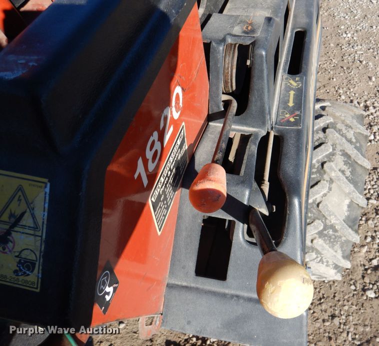 image for item DN1255 2004 Ditch Witch 1820  trencher