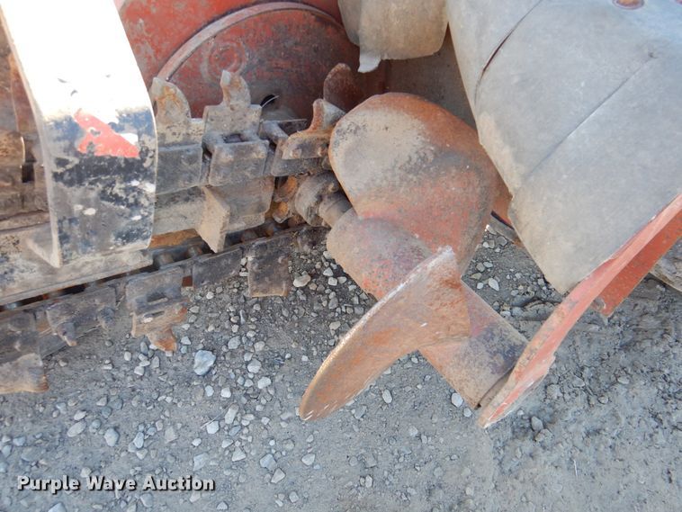image for item DN1255 2004 Ditch Witch 1820  trencher