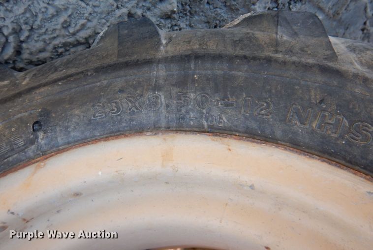 image for item DN1255 2004 Ditch Witch 1820  trencher