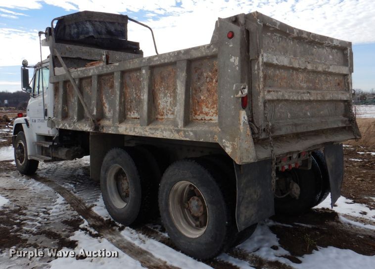 image for item DN2681 1998 Freightliner FL80  dump truck