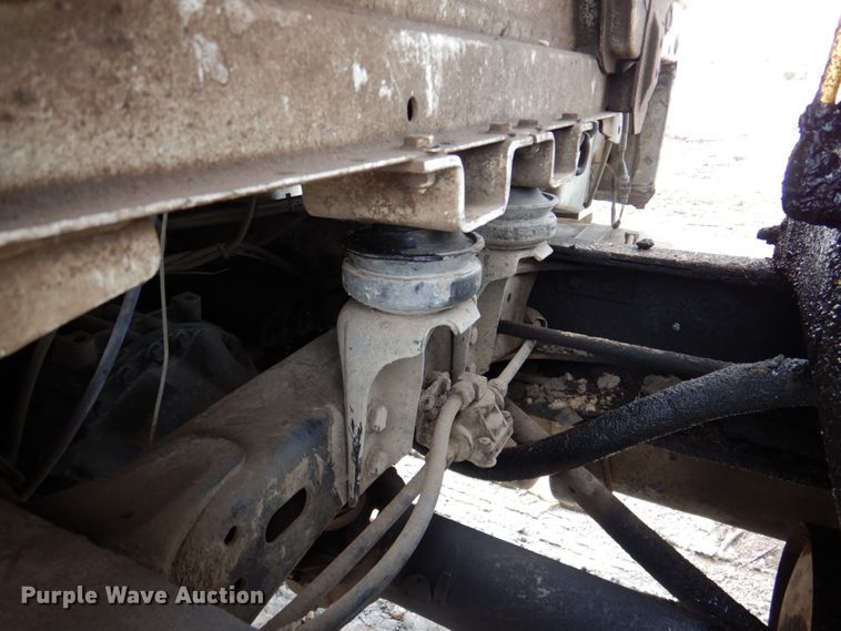 image for item DN2681 1998 Freightliner FL80  dump truck