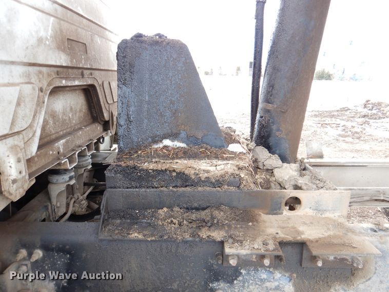 image for item DN2681 1998 Freightliner FL80  dump truck