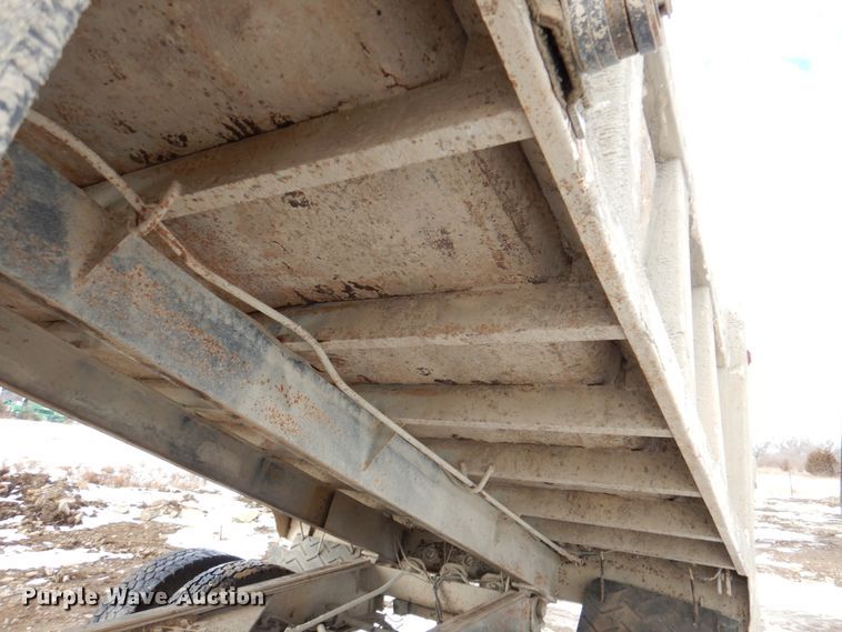 image for item DN2681 1998 Freightliner FL80  dump truck