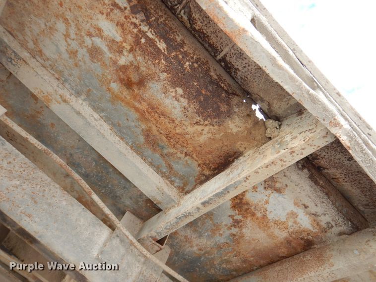 image for item DN2681 1998 Freightliner FL80  dump truck