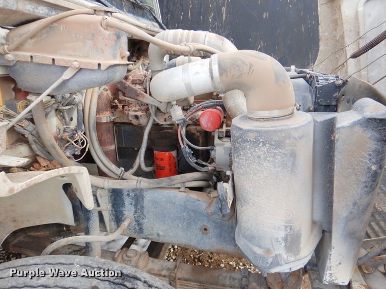 image for item DN2681 1998 Freightliner FL80  dump truck