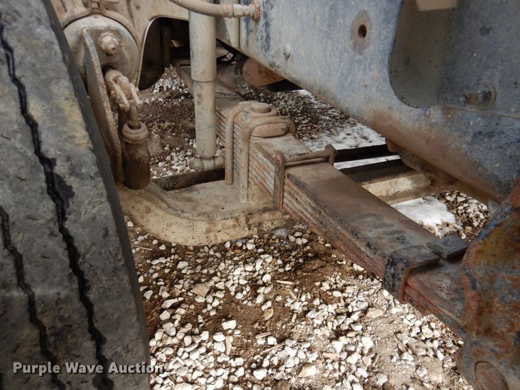 image for item DN2681 1998 Freightliner FL80  dump truck