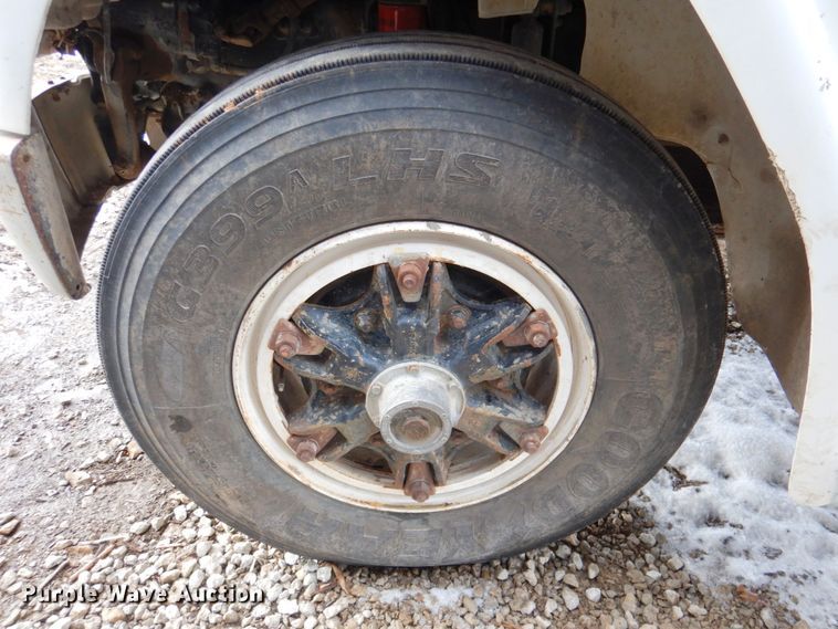 image for item DN2681 1998 Freightliner FL80  dump truck