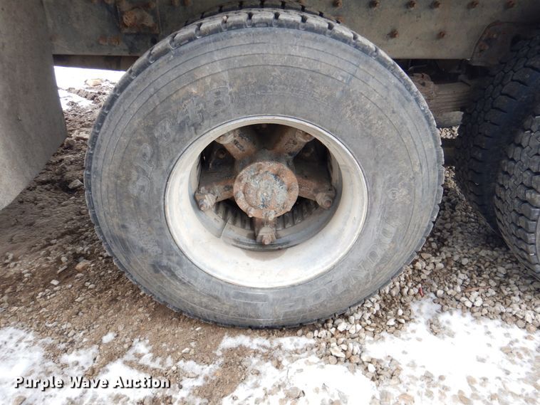 image for item DN2681 1998 Freightliner FL80  dump truck